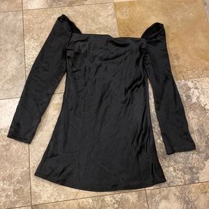 Princess Polly size 8 long sleeve dress cap sleeves and loose, flowing neck